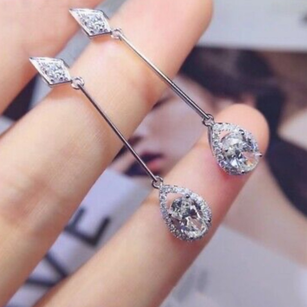 New Sterling silver diamond stone earrings